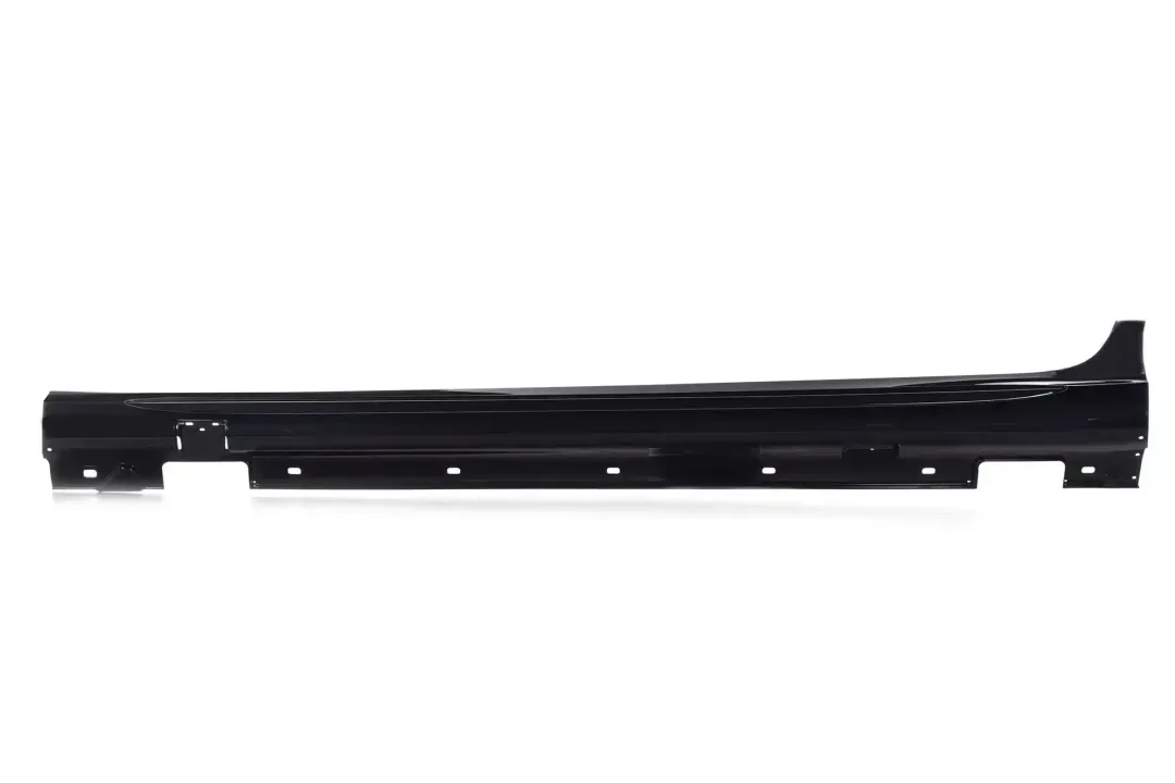 SIDE SKIRT